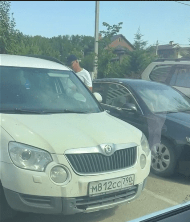 Zarejestrowany jest samochód o numerze М812СС 790RUS Skoda Yeti